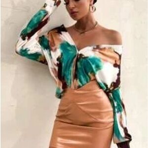 SHEIN Tie Dye Curved Hem Satin Blouse Size 6/MED